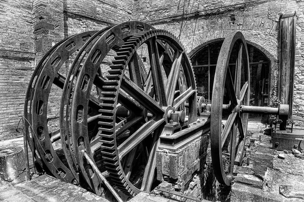 Museo delle Miniere Montecatini Val di Cecina Toscana Italia Monocromatico Foto Stock Royalty Free