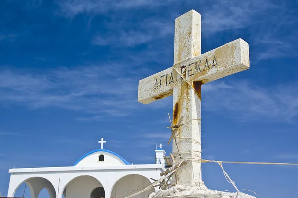 Agia Tekla old chapel carved into the rock and new church above Cyprus — Stock Photo, Image