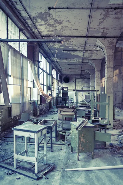 Abandoned factory — Stock Photo, Image