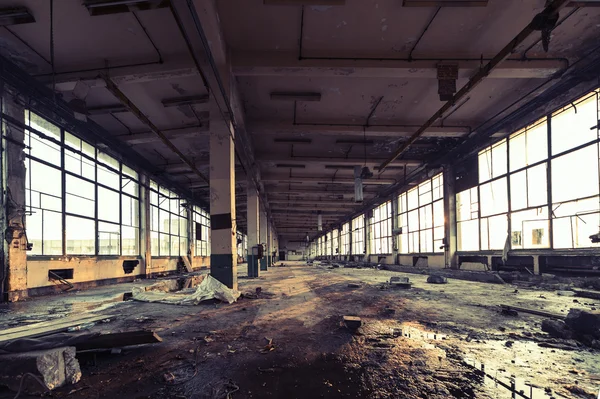Abandoned factory — Stock Photo, Image