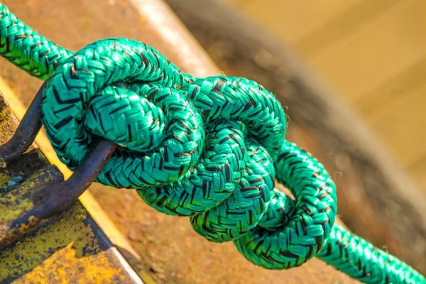 Knot of a mooring line — Stock Photo, Image