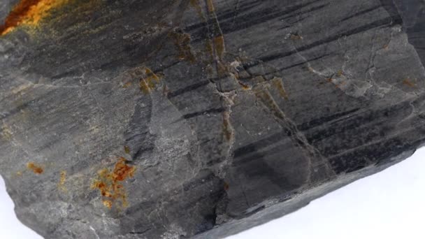 德国比耶贝尔塔尔Duensberg的放射性铝土矿 — 图库视频影像