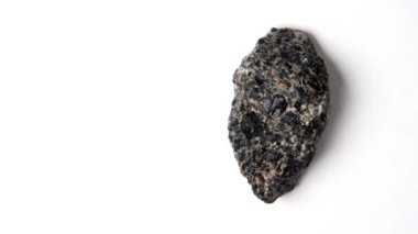 Augite, sehpaya yaklaş. 