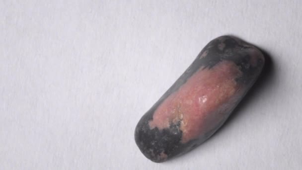 Родонітський Камінь Поворотному Столі — стокове відео