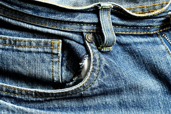 Jeans Usados Velhos Frente Com Saco — Fotografia de Stock