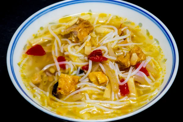 Sopa asiática de fideos de pollo — Foto de Stock