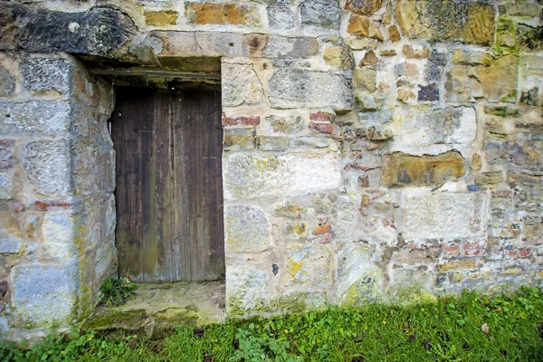 Vieux, mur d'abbaye médiéval — Photo