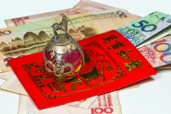 Nouvel An chinois enveloppe Lai Si avec de l'argent et des bénédictions — Photo
