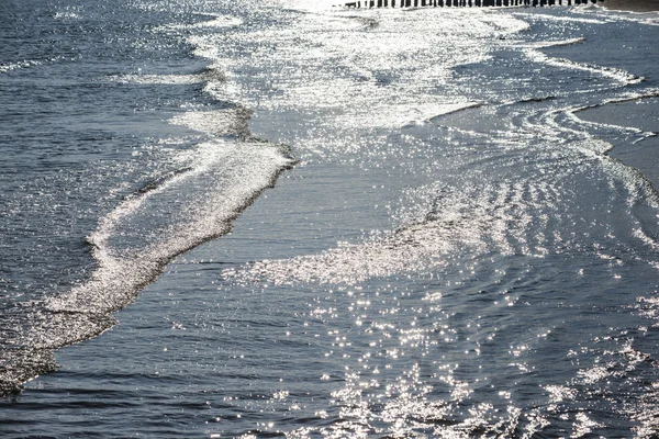 Mar Báltico en Polonia, Playa de Ustka al amanecer — Foto de Stock