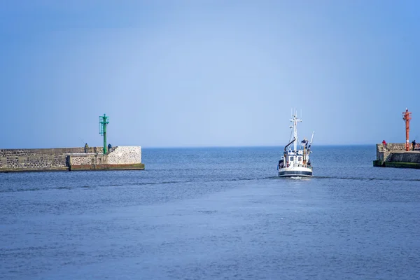 Ustka, Poland entrance of seaport — Stock Photo, Image