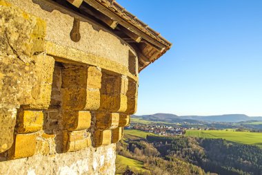 Ortaçağ kale duvarına