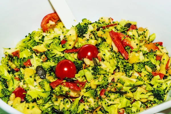 Vegetable salad with kale — Stock Photo, Image