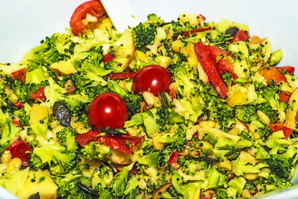 Vegetable salad with kale — Stock Photo, Image