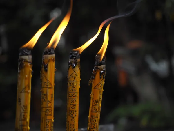 Steek Een Magische Kaars Aan Vermakelijke Kaarsen Kaarstalisman Vervul Hoop — Stockfoto