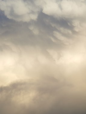 Retro gökyüzü bulut arka plan ile