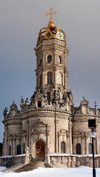 A Igreja de Santa Virgem em Dubrovitsy — Fotografia de Stock