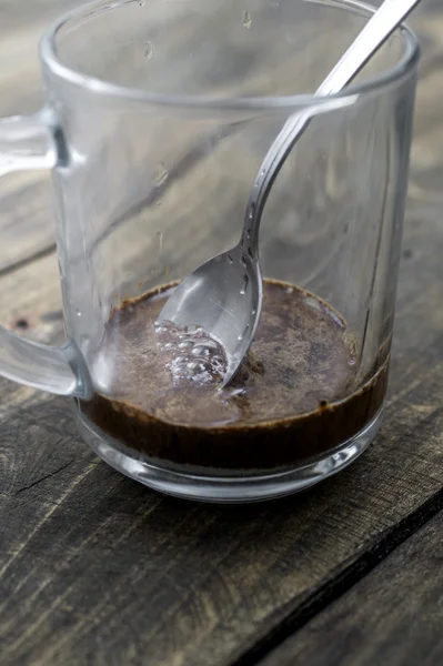 Making instant coffee — Stock Photo, Image