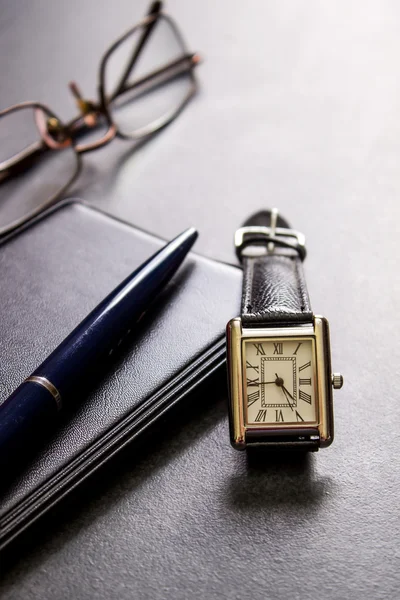 Notebook, pencil and glasses — Stock Photo, Image