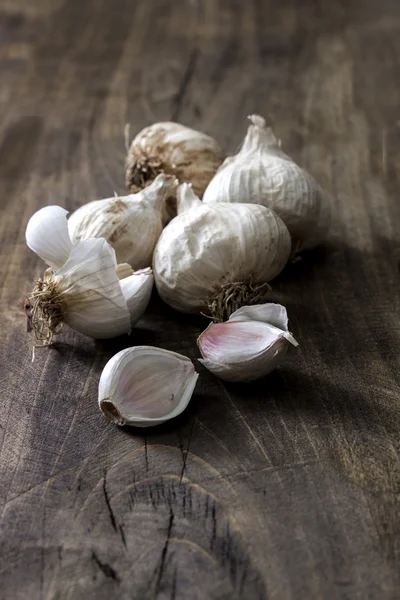 Organic garlic — Stock Photo, Image