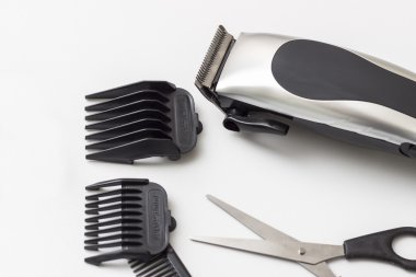 Beyaz masada Kuaför aksesuarları