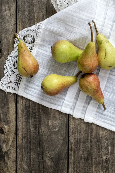 Pears on Dark Wooden Table — Zdjęcie stockowe