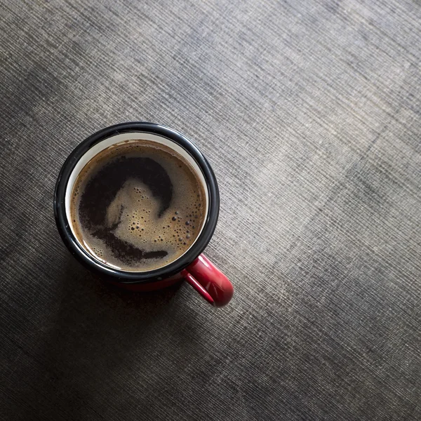 Кава в червоній чашці — стокове фото