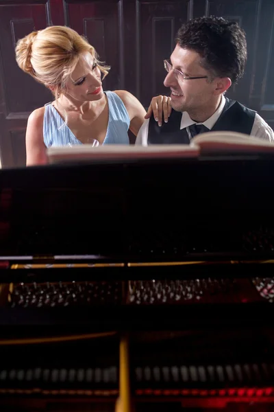 Two piano musician piano music playing,woman and man — Stock Photo, Image