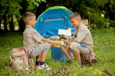 Çocuklara bir kamp gezisi 