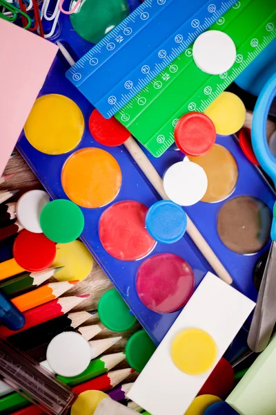 Fondo de un surtido colorido de útiles escolares —  Fotos de Stock