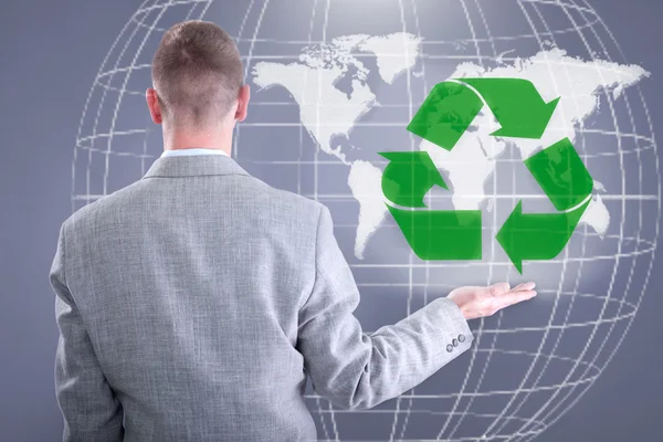 Empresário segurando mundo reciclar — Fotografia de Stock