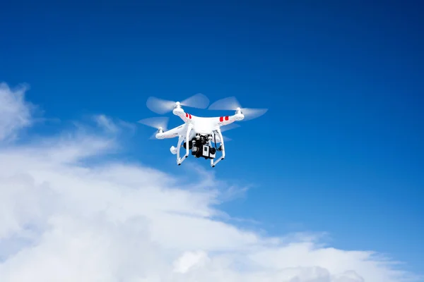 Quadrocopter drone with the camera — Stock Photo, Image