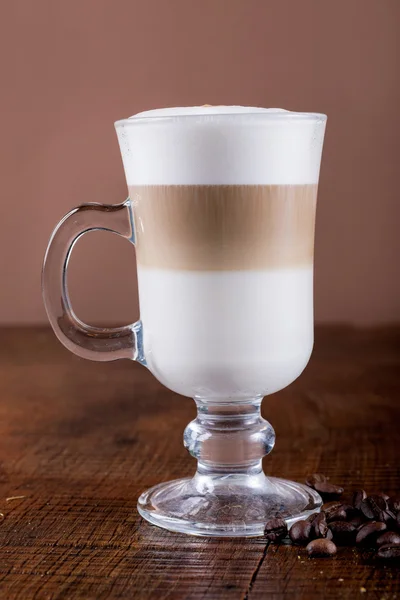 Café con leche fragante en tazas de vidrio — Foto de Stock