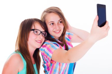 Selfie telefon ile alarak kız