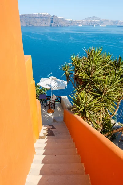 Piccola terrazza di un appartamento a Santorini — Foto Stock