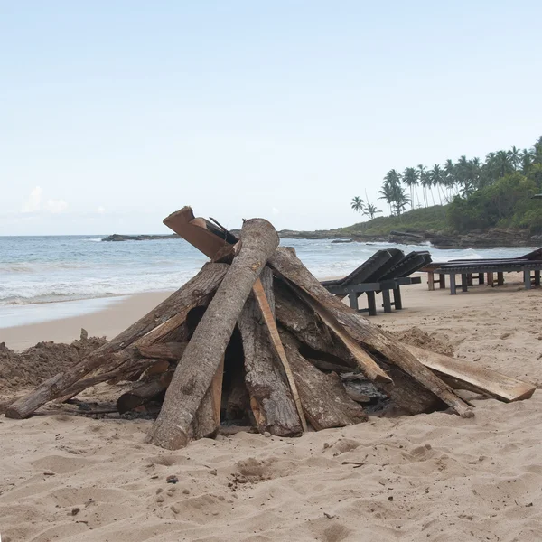 Preparation for a Bonfire at the Beach — Stock Photo, Image