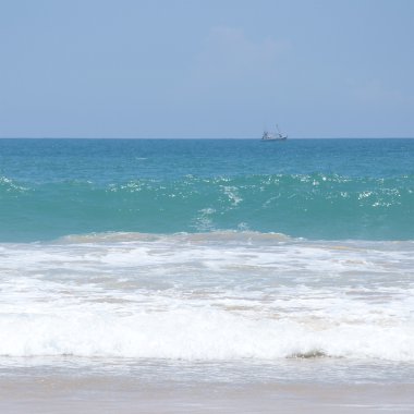 Hint Okyanusunda yelkenli tekne