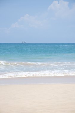 Hint Okyanusunda yelkenli tekne