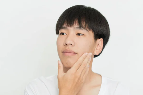 Nahaufnahme Porträt Eines Hübschen Netten Jungen Asiatischen Mannes Auf Weißem — Stockfoto