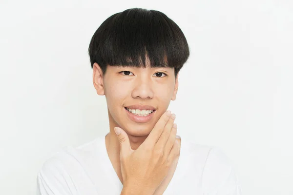 Close Portret Van Een Knappe Jonge Aziatische Man Witte Achtergrond — Stockfoto