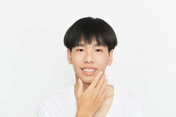 Nahaufnahme Porträt Eines Hübschen Netten Jungen Asiatischen Mannes Auf Weißem — Stockfoto