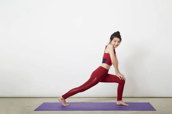 Portrét Mladé Krásné Ženy Fitness Jóga Warm Cvičení Pozice Sportovní — Stock fotografie