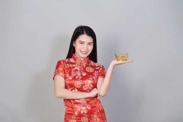 Feliz Año Nuevo Chino Retrato Hermosa Joven Mujer Asiática Usar — Foto de Stock