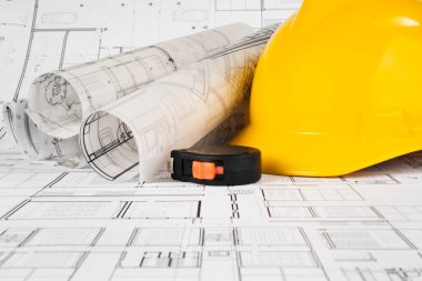 Sarı başlık, mezura ve proje çizimleri