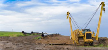 LNG terminalinden sıvılaştırılmış doğalgaz boru hattının yapımı. Pogorzelica. Polonya