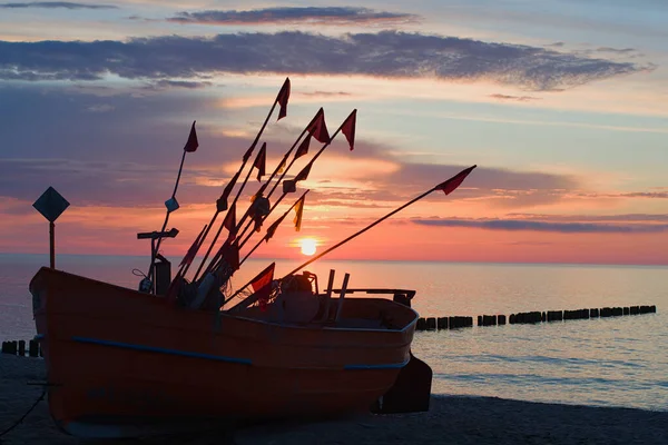 Barche Pesca Sulla Spiaggia Della Costa Polacca Del Baltico Vicino — Foto Stock