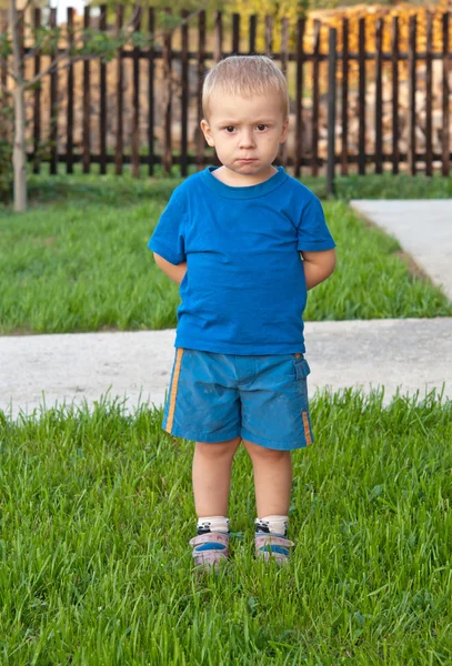 Pequeño niño — Foto de Stock