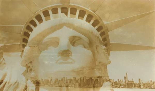 Äldre sepia digital grunge nödställda effekt New York — Stockfoto