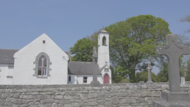 Iglesia Santa Pública en el Condado de Galway, Irlanda — Vídeos de Stock