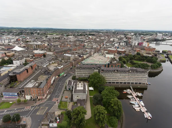 Letecký pohled na panorama panorama města limerick, Irsko — Stock fotografie