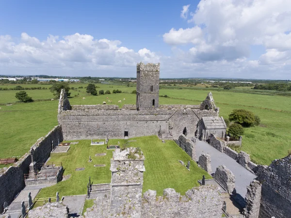 Vue aérienne corcomroe abbaye Clare, Burren, comté Clare, Irlande — Photo